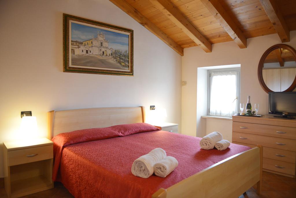 Antiche Mura Casa Vacanze Puegnago Exterior photo