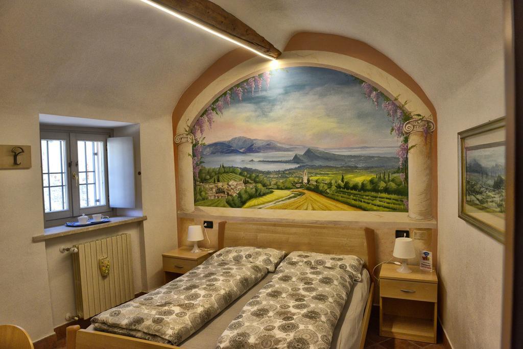 Antiche Mura Casa Vacanze Puegnago Exterior photo